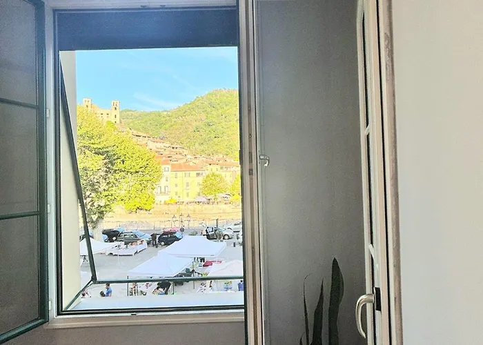 Casa Jolie - Vista Castello Dolceacqua