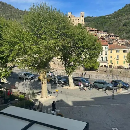 Casa Jolie - Vista Castello *