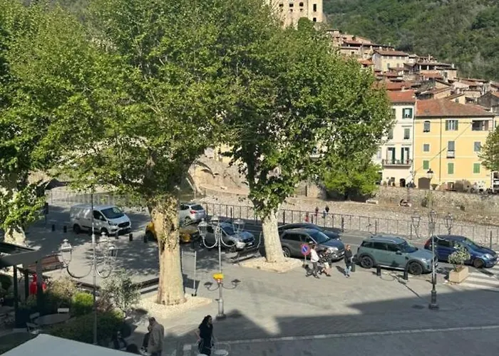 Casa Jolie - Vista Castello *